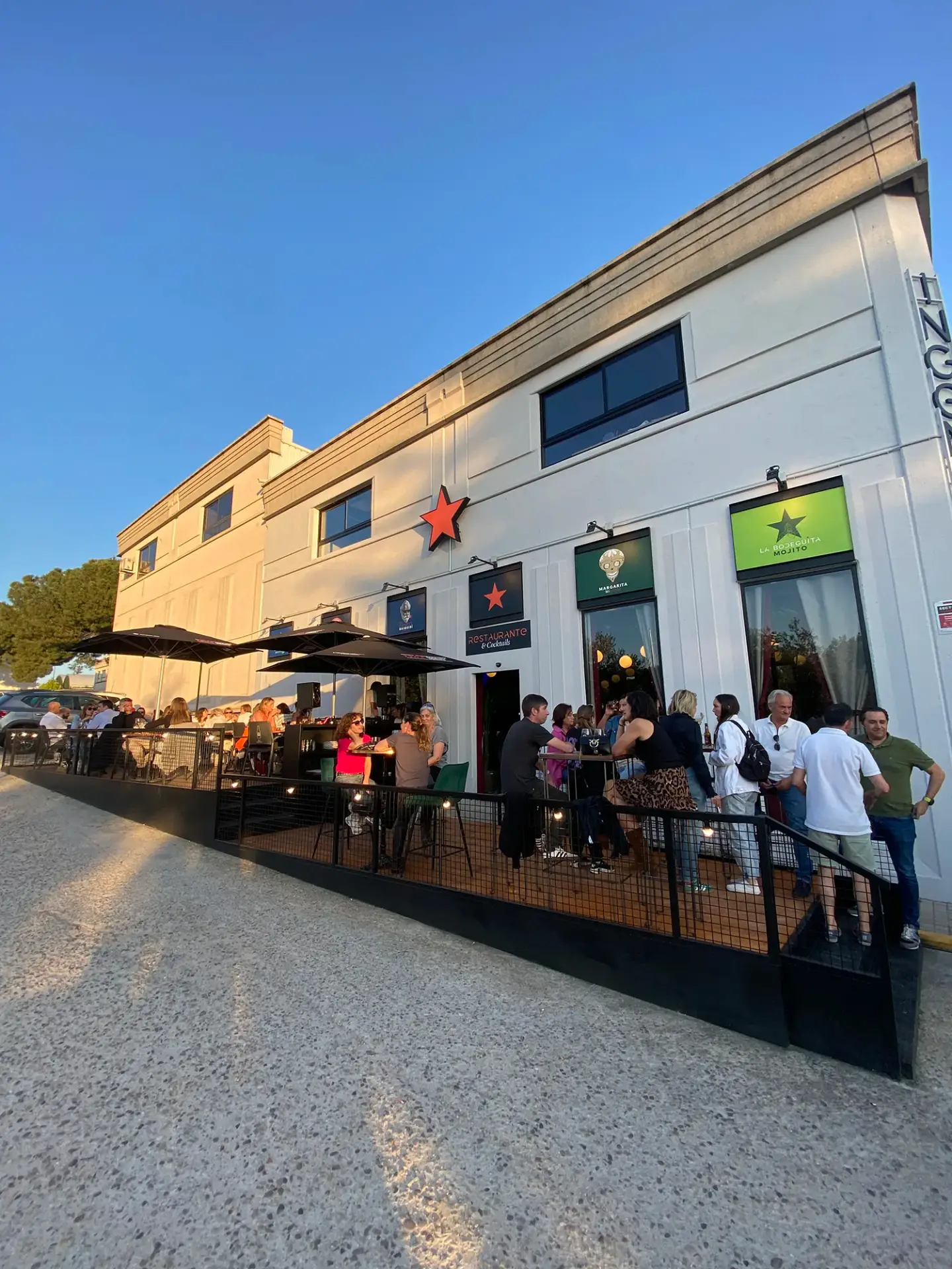 El afterwork perfecto de Ingenio.club en Villanueva de La Cañada. Cocktails artesanos